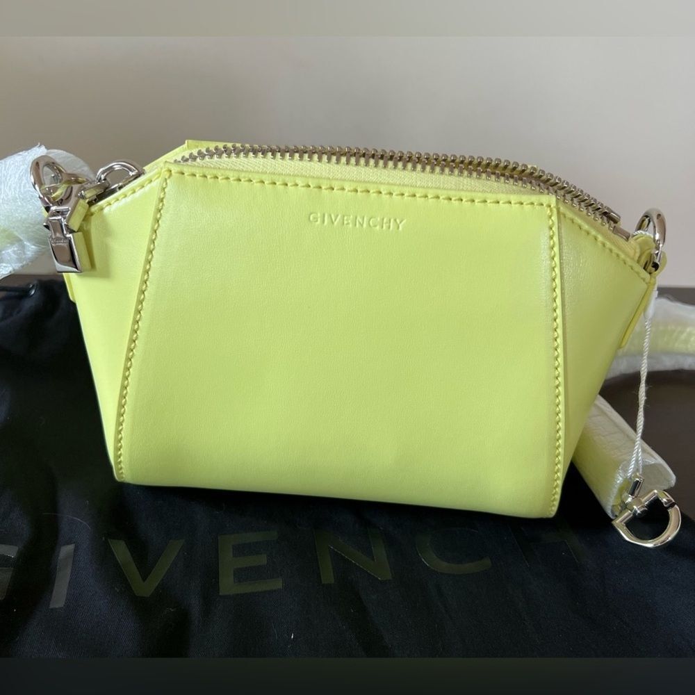 NWT AUTHENTIC Givenchy Antigona Calf Leather Nano Bag w/Crossbody Strap
